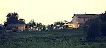 Tenuta Marchesi Fezia Фермерский дом Нарни