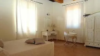 Tenuta Marchesi Fezia Фермерский дом Нарни