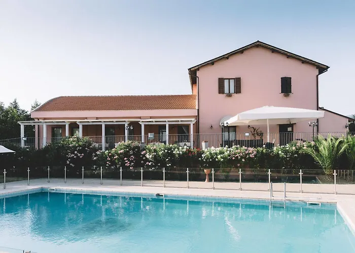 Tenuta Marchesi Fezia Farm stay